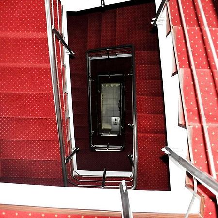 Hotel Pascu Bukarest Kültér fotó