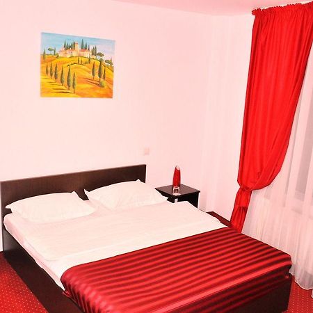 Hotel Pascu Bukarest Kültér fotó